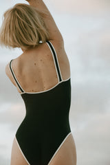 TRAJE DE BAÑO OLA ISLA AZUL MARINO