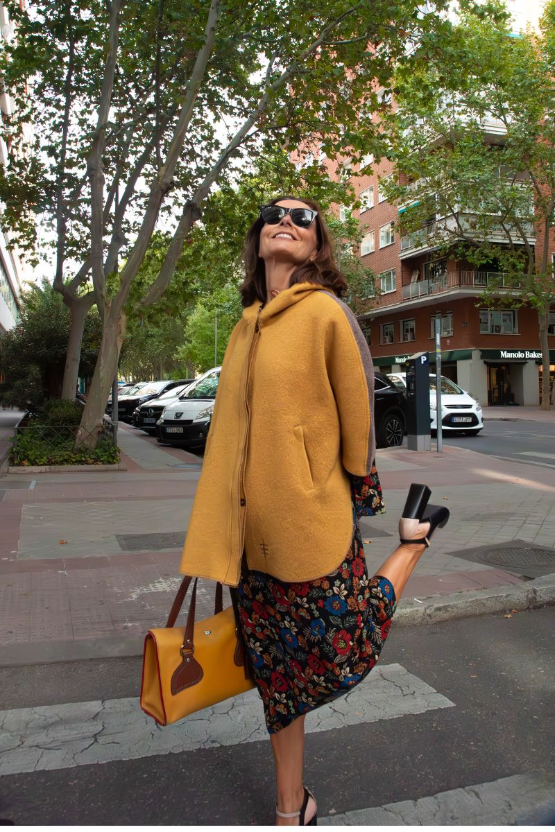 PONCHO MUR MOSTAZA