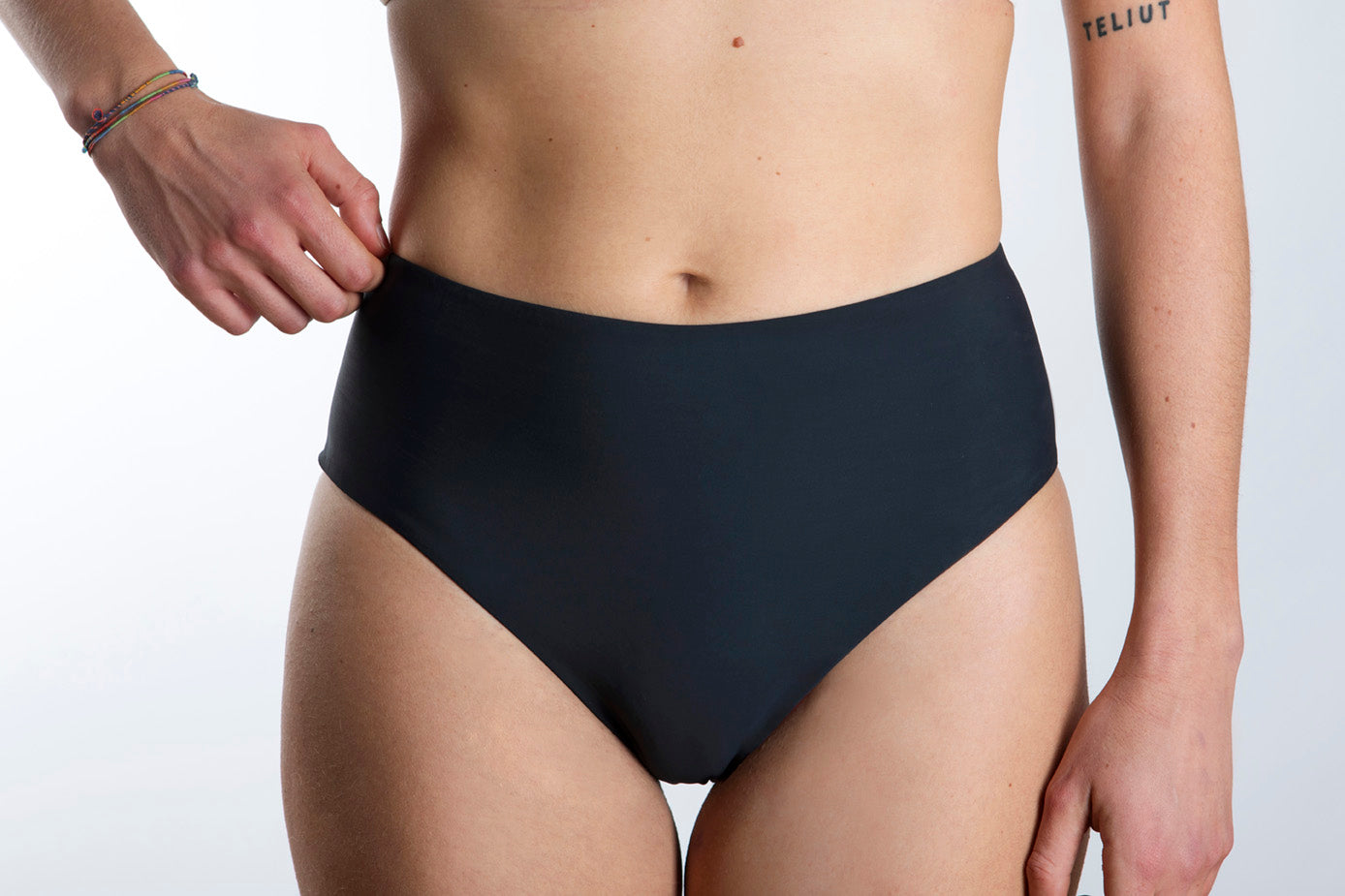 BIKINI BOTTOM RETRO ISLA GREY